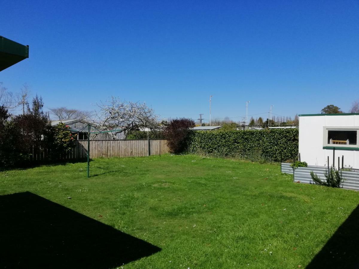 Super Central Cosy Greytown House With Garage エクステリア 写真
